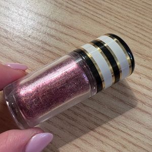 MAC Holiday Collection Glitter in Pink